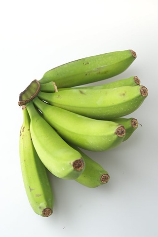 やまけんの出張食い倒れ日記:遠山美利さんの国産バナナがどかーんと届いた！